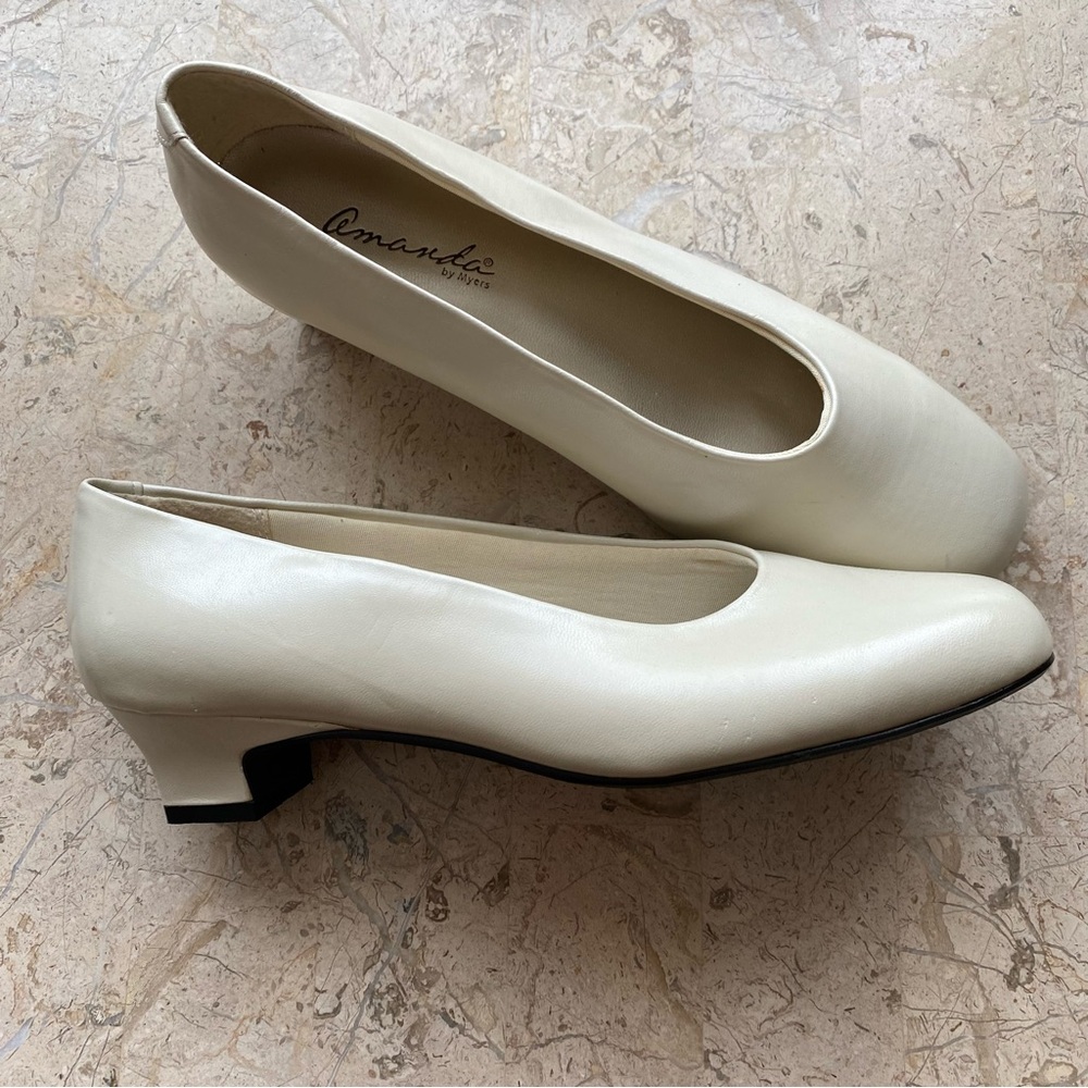 Vintage Classic Pump Faux Leather Low Heel Slip On Amanda by Myers Size 7.5 M